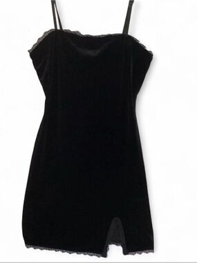 Forever 21 Black Lace-Trim Dress